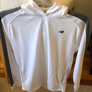 New Balance pull over men’s large never worn